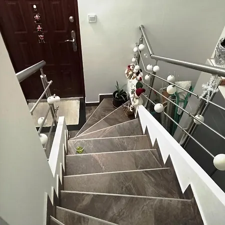 Apartament Frangipani